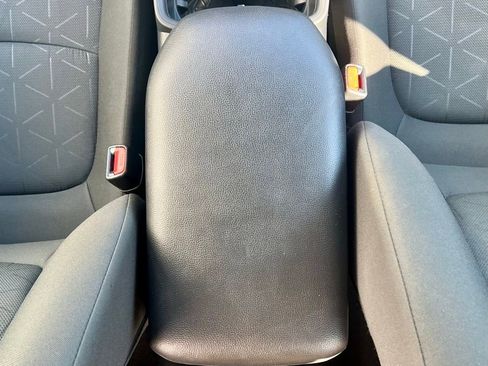 Used 2024 Toyota RAV4 XLE image 33