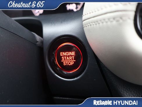 Used 2025 Honda HR-V LX image 32