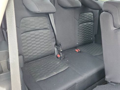 Used 2023 Nissan Pathfinder S image 15