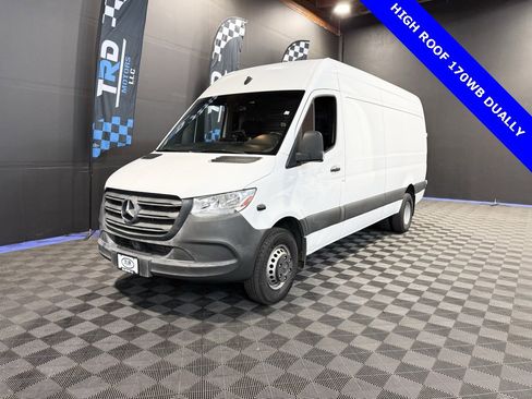 Used 2020 Mercedes-Benz Sprinter 3500 image 1