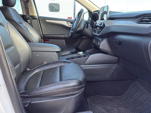 Used 2020 Ford Escape SEL image 7