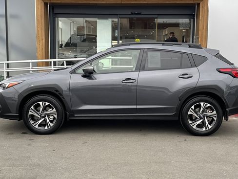 Used 2024 Subaru Crosstrek 2.0i Premium image 5