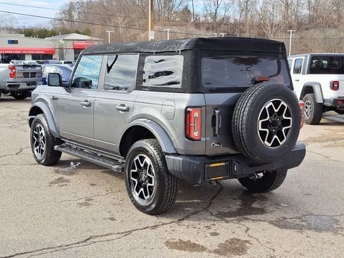 Used 2024 Ford Bronco Outer Banks image 3