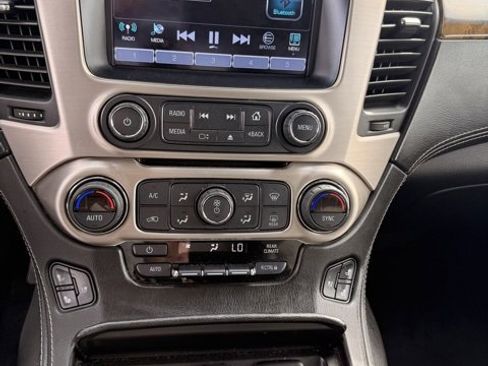 Used 2017 GMC Yukon Denali w/ Open Road Package image 8