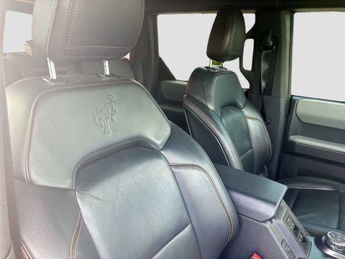 Used 2022 Ford Bronco Badlands w/ Sasquatch Package image 26