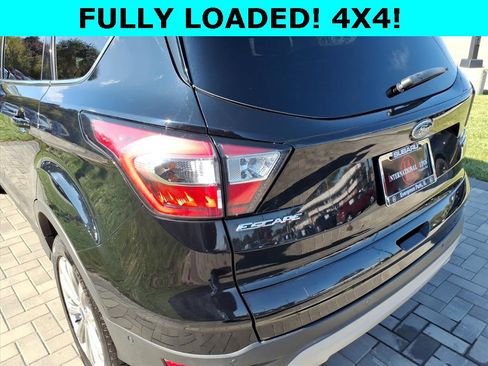 Used 2018 Ford Escape Titanium image 10