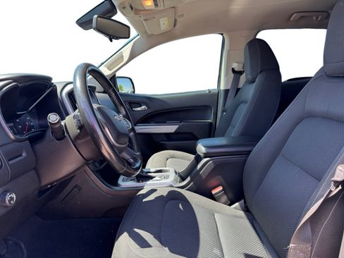 Used 2019 Chevrolet Colorado LT w/ Colorado RST Special Edition RWD image 10
