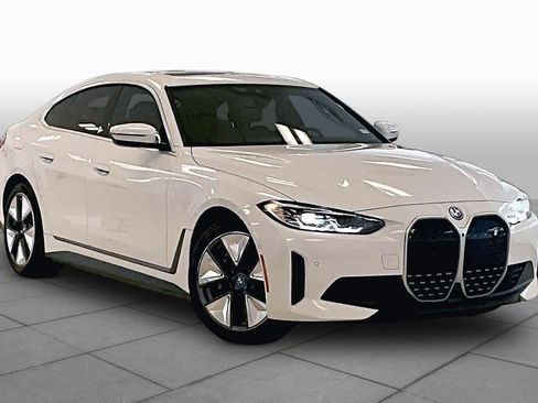 Used 2024 BMW i4 eDrive40 w/ Premium Package RWD image 2