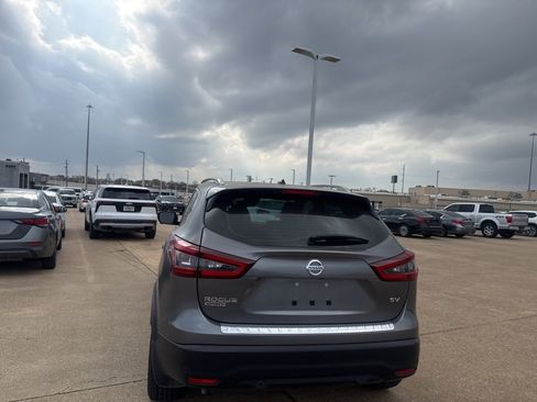 Certified 2022 Nissan Rogue Sport SV w/ Technology Package image 16