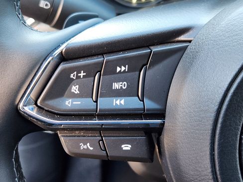 Certified 2025 MAZDA CX-5 Signature image 24