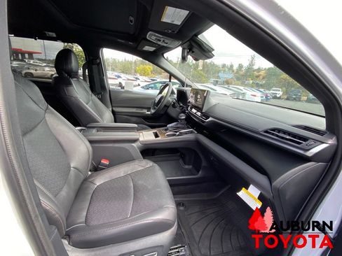 New 2026 Toyota Sienna Platinum AWD/4WD image 13