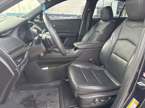 Used 2022 Cadillac XT4 Sport image 13