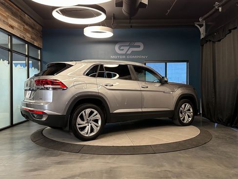 Used 2020 Volkswagen Atlas Cross Sport SEL w/ Cross Sport MDO Package image 3