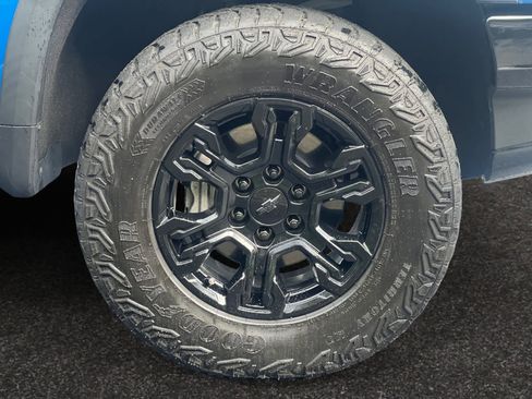 Used 2022 Chevrolet Silverado 1500 ZR2 w/ Technology Package image 8