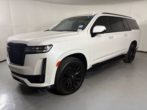 Used 2022 Cadillac Escalade ESV Luxury image 5