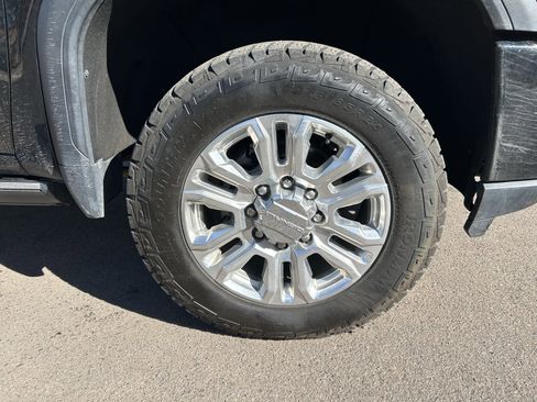 Used 2022 GMC Sierra 3500 Denali w/ Denali Ultimate Package image 9