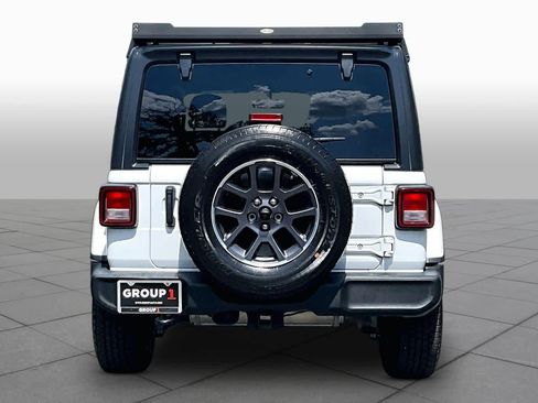 Used 2021 Jeep Wrangler Sport AWD/4WD image 5