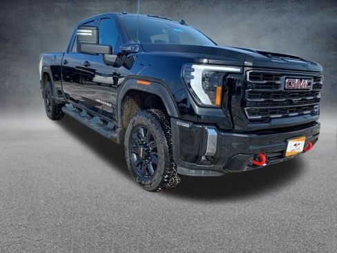Used 2024 GMC Sierra 2500 AT4 w/ Technology Package AWD/4WD image 2