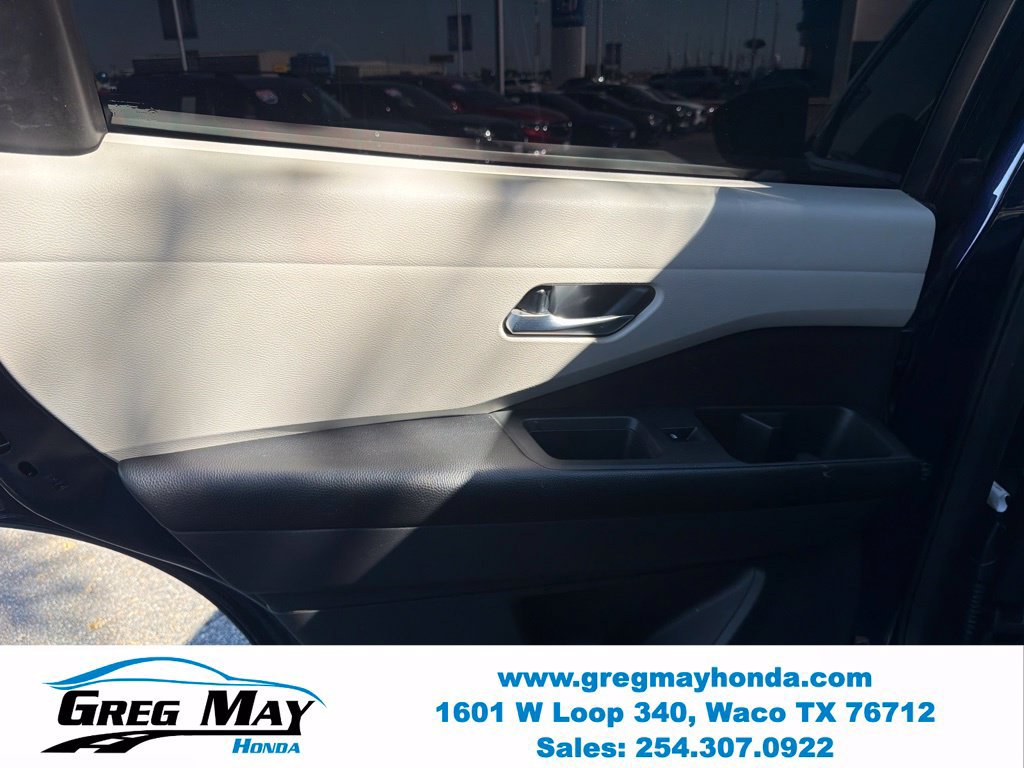 Used 2022 Nissan Pathfinder SV FWD image 22