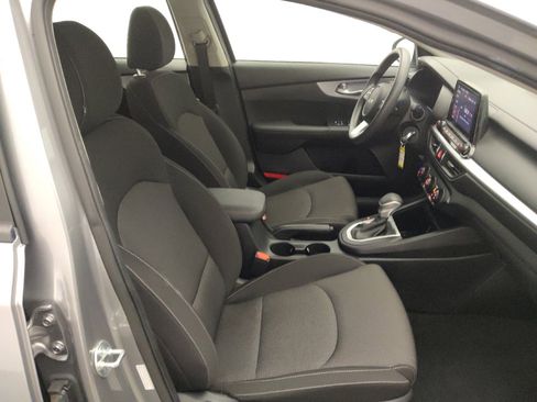Used 2024 Kia Forte LXS FWD image 21