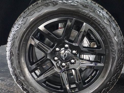 New 2026 Chevrolet Silverado 1500 LT Trail Boss w/ LPO, Dark Essentials Package image 6