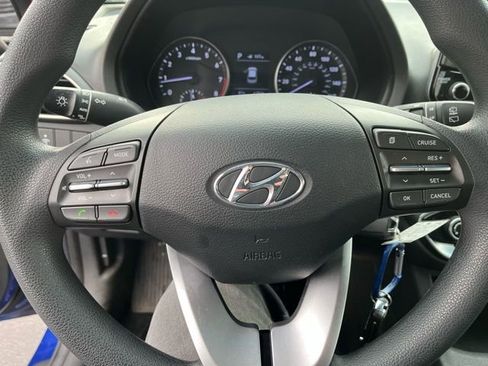 Used 2019 Hyundai Elantra GT image 13