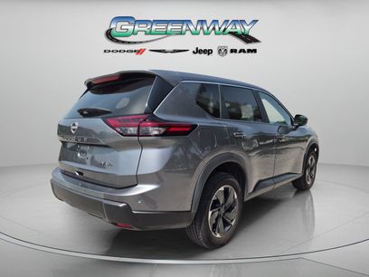 Used 2024 Nissan Rogue SV