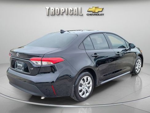 Used 2026 Toyota Corolla LE image 3