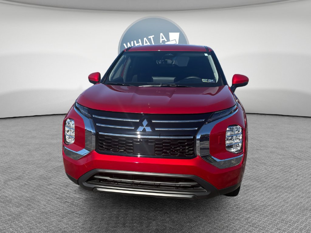 Used 2025 Mitsubishi Outlander ES AWD/4WD image 9