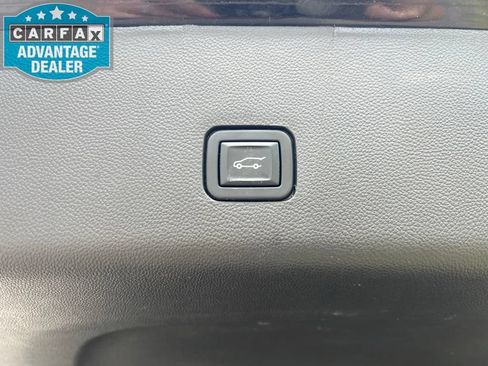 Used 2022 Chevrolet Traverse RS w/ LPO, Floor Liner Package FWD image 26