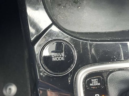 Used 2023 Kia Seltos S FWD image 28