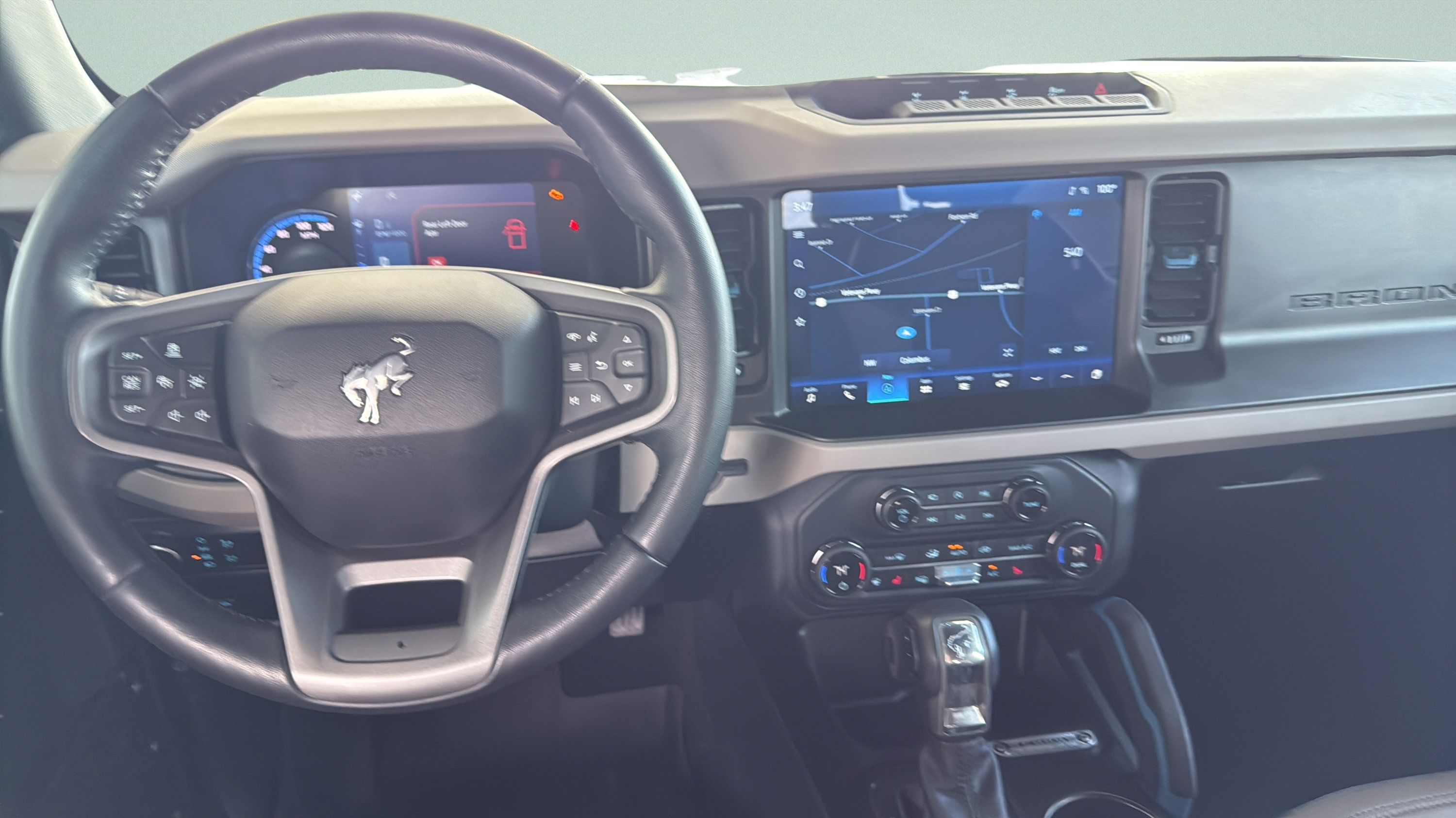 Used 2023 Ford Bronco Wildtrak AWD/4WD image 29