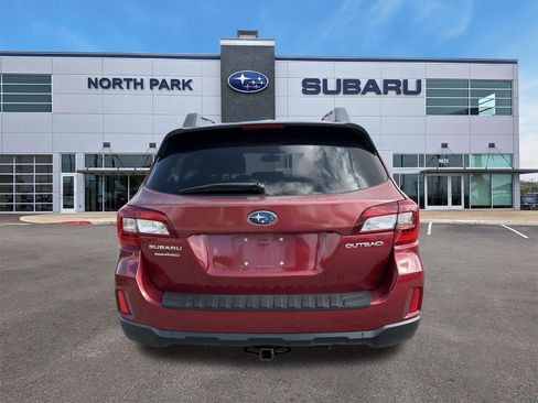 Used 2015 Subaru Outback 2.5i Limited AWD/4WD image 4