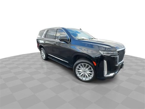 Used 2022 Cadillac Escalade Premium Luxury image 2