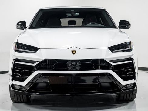 Used 2022 Lamborghini Urus image 8