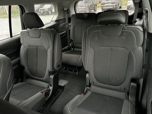 Used 2023 Jeep Grand Cherokee L Laredo w/ Luxury Tech Group I AWD/4WD image 23