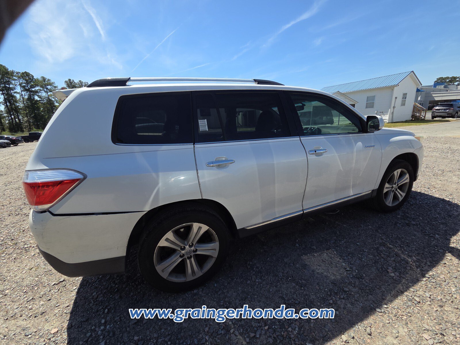 Used 2012 Toyota Highlander Limited w/ Tow Pkg FWD image 4