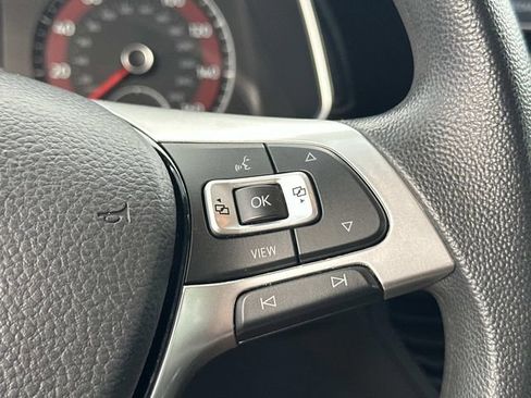 Used 2021 Volkswagen Jetta SE image 17