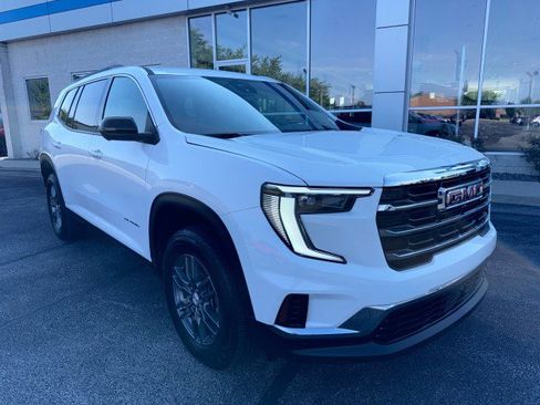 Used 2025 GMC Acadia Elevation FWD image 1