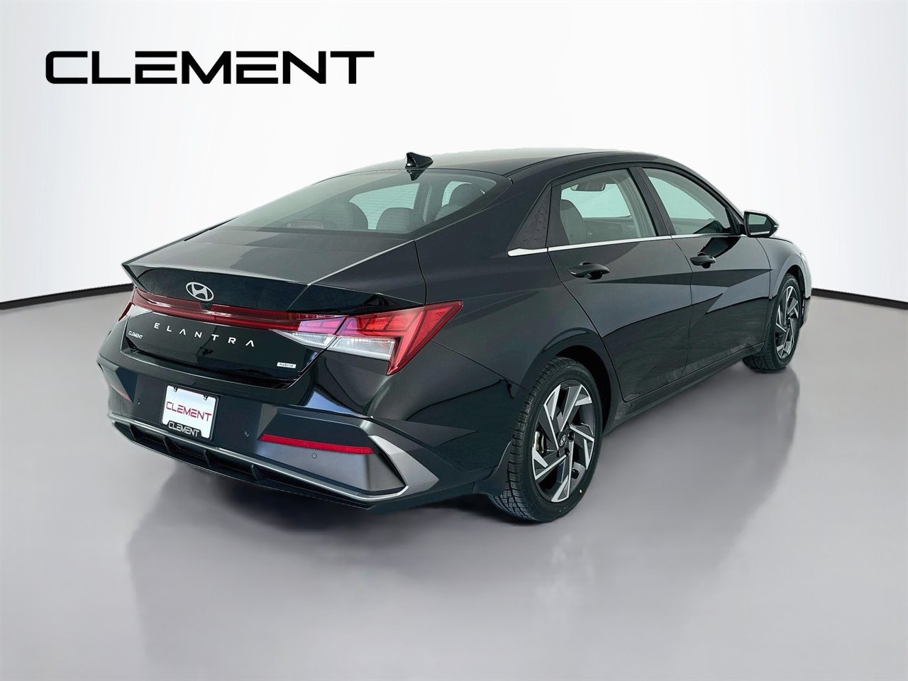 Used 2024 Hyundai Elantra Limited FWD image 7