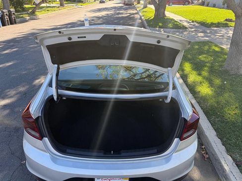 Used 2020 Hyundai Elantra SEL image 8