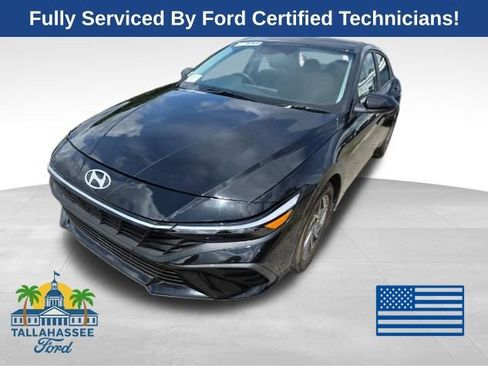 Used 2024 Hyundai Elantra SEL FWD image 1