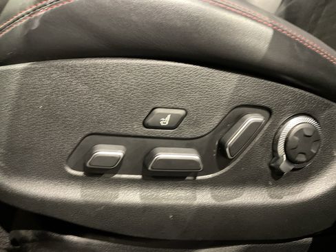 Used 2022 Genesis GV70 3.5T Sport w/ Sport Prestige Package image 21