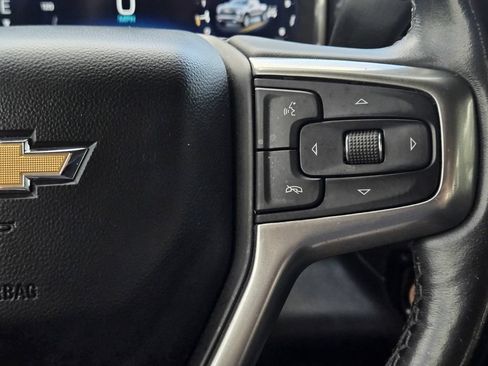 Used 2022 Chevrolet Silverado 1500 LT w/ Z71 Off-Road Package AWD/4WD image 30