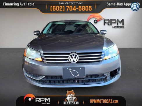 Used 2013 Volkswagen Passat 2.5 SE FWD image 2