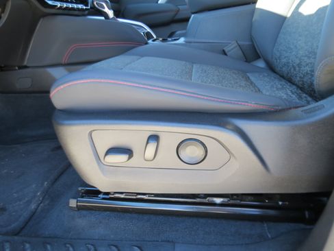 Used 2023 Chevrolet Colorado Z71 w/ Z71 Convenience Package 2 image 14