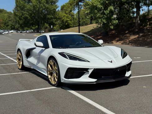 Used 2020 Chevrolet Corvette Stingray Preferred Cpe w/ 2LT Preferred Equipment Group RWD image 16