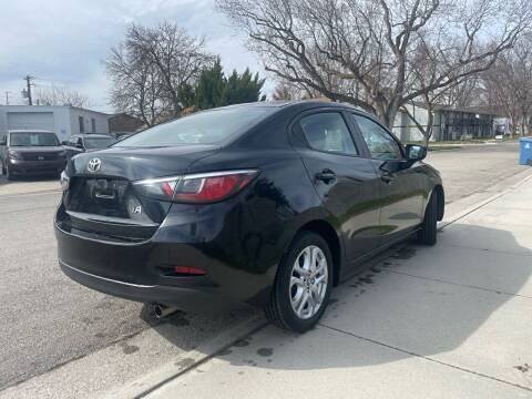 Used 2018 Toyota Yaris iA FWD image 3