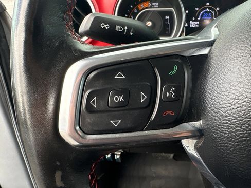 Used 2023 Jeep Gladiator Rubicon w/ Cold Weather Group AWD/4WD image 14