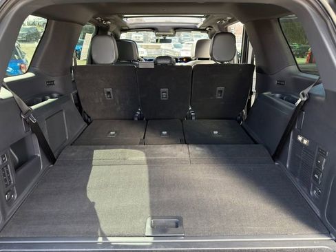 Used 2025 Lincoln Navigator Reserve w/ Jet Appearance Package image 19